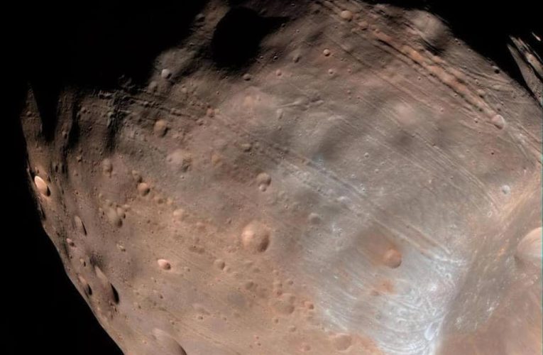 Der Marsmond Phobos zerfällt langsam